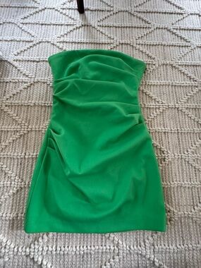 MISHA COLLECTION Strapless Emerald Green Mini Dress